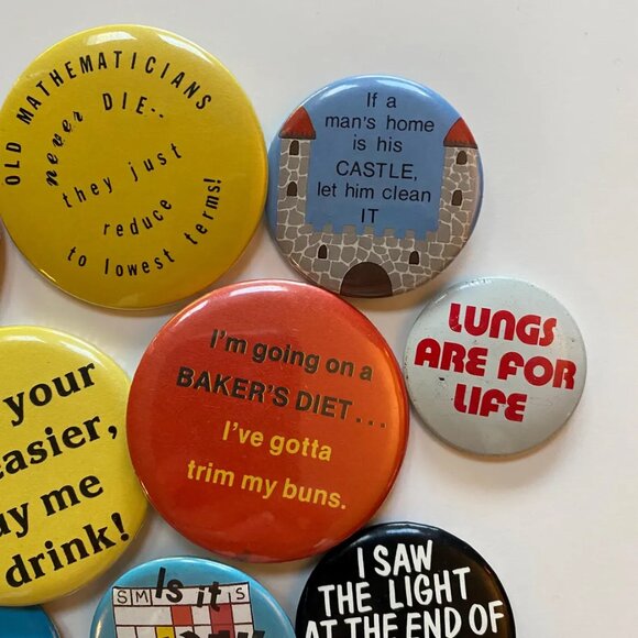 Vintage Pin Back Buttons Badges LOT 70s 80s 90s Jewelry Brooches - Picture 4 of 6